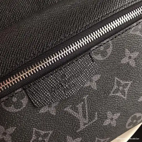 Official oldcobbler Louis Messenger Vuitton 0706